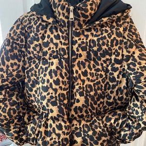 🔥🔥NWOT Leopard Puff Jacket w/ Hood(Woman)